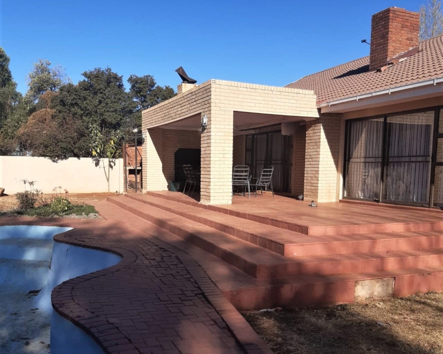 To Let 4 Bedroom Property for Rent in Dan Pienaar Free State